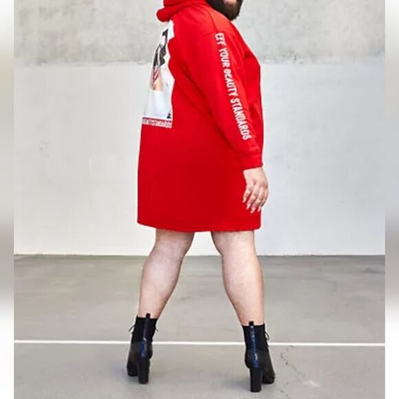 Fashion To Figure x Tess Holiday NWT Women's 3X EYBS Red Graphic Hoodie Dress - Picture 8 of 10